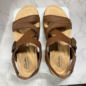 Clarks Collection, Adjuststable Sandals Brynn Step, Brown, Size 6